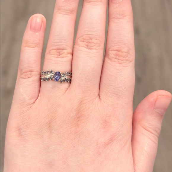 Vintage 10K White Gold Tanzanite & Alexandrite Ring - Size 7.25 - Picture 9 of 11